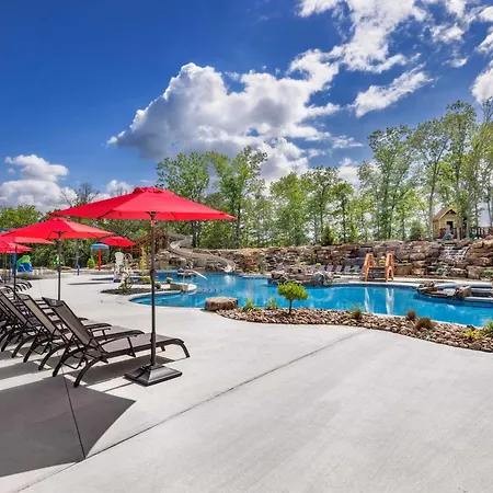 Brand New! Over 30 Free Amenities Included With This Luxury 6 Bed Lakeview Lodge